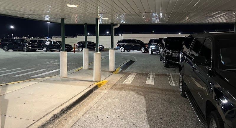 ALD Limo at SRQ Airport photo 4