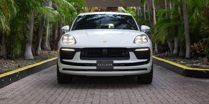 EK Luxury Rental Car