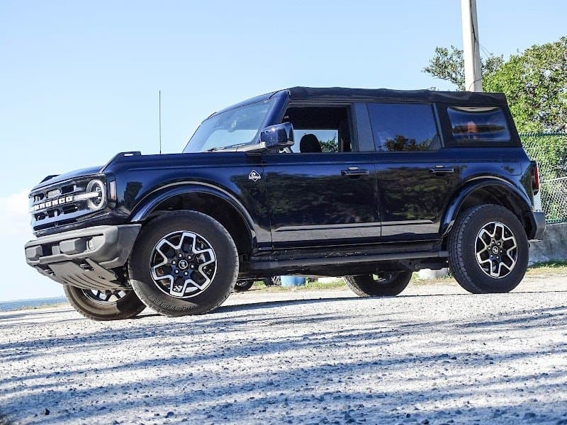 EK Luxury Rental Car photo 4