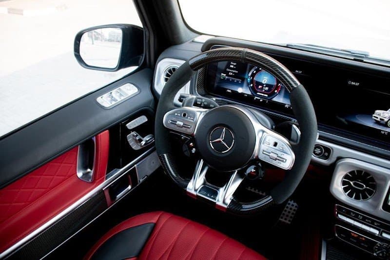 Fly on Wheels Luxury Limousine Abu Dhabi photo 2