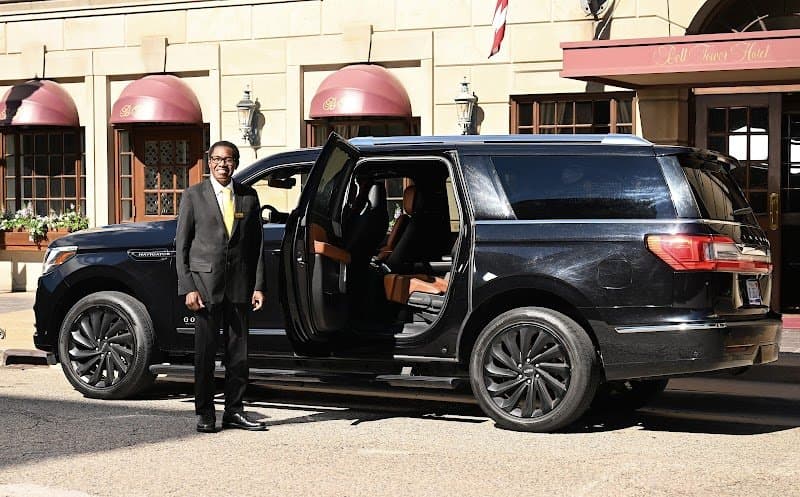 Golden Limousine International photo 5