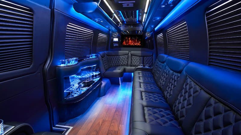 Golden Limousine International photo 6