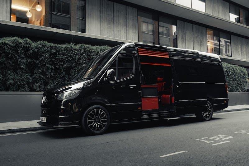 Made Luxury chauffeurs photo 2