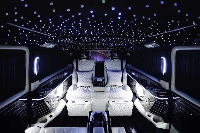 Made Luxury chauffeurs photo 3