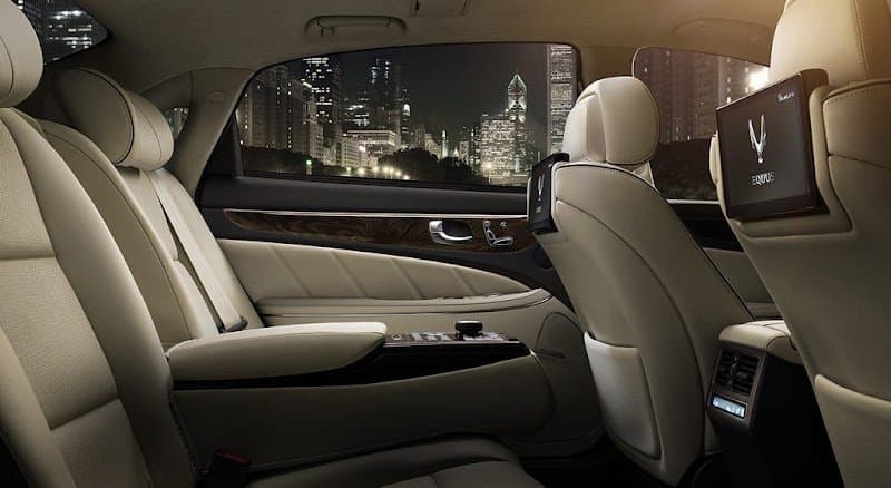 Naples Limousine photo 3