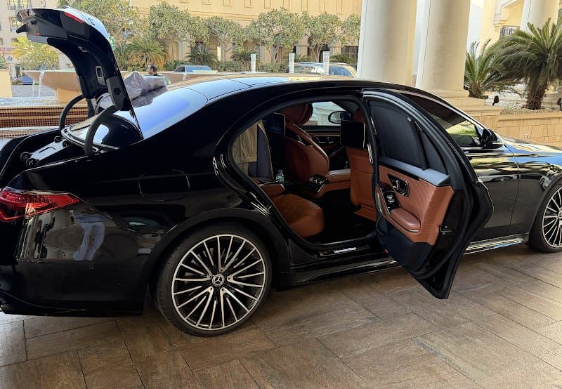 Pilot & Car | Chauffeur Service Dubai photo 5