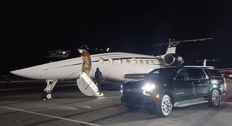 A2Z Luxury Limo Private Transportation photo 5