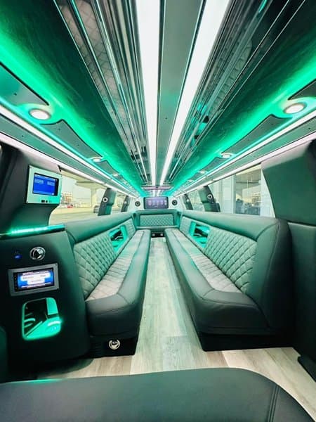 Akemacs Limousine & Chauffeur Service Abu Dhabi photo 5