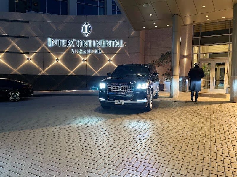 Bichon Black Label Luxury Car & Transport Service photo 3