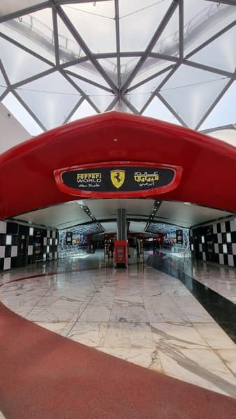 CABIOLIMO LIMOUSINE | Chauffeur Service | Airport Transfers | Dubai photo 5