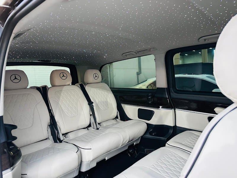 Chaufflor - Rent a Car with Driver in Dubai | Chauffeur Service Dubai photo 5