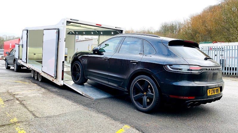 Enclosed Luxury Car Transport Manchester photo 4