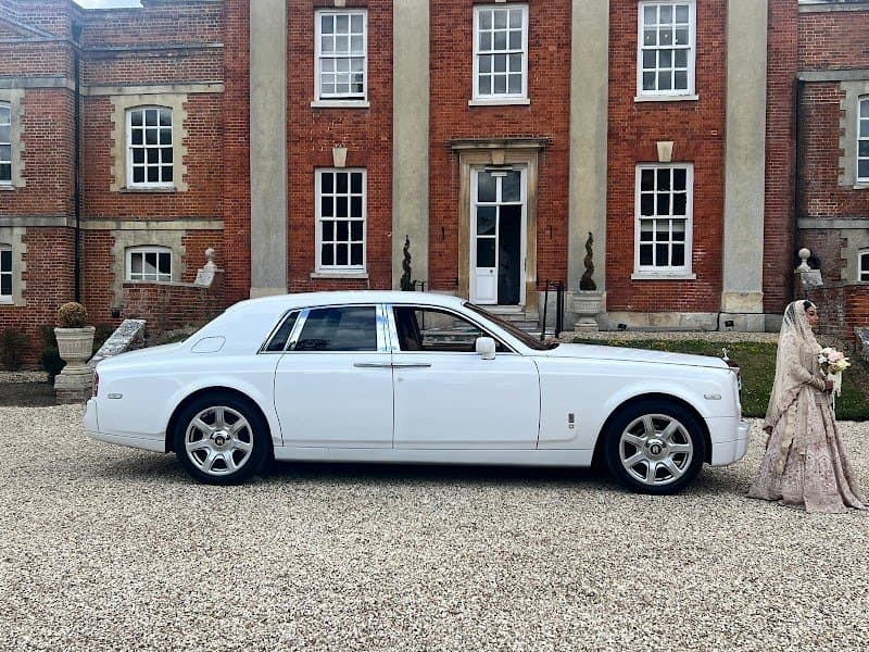 Grand Luxury Chauffeurs - Wedding Car Hire Specialist