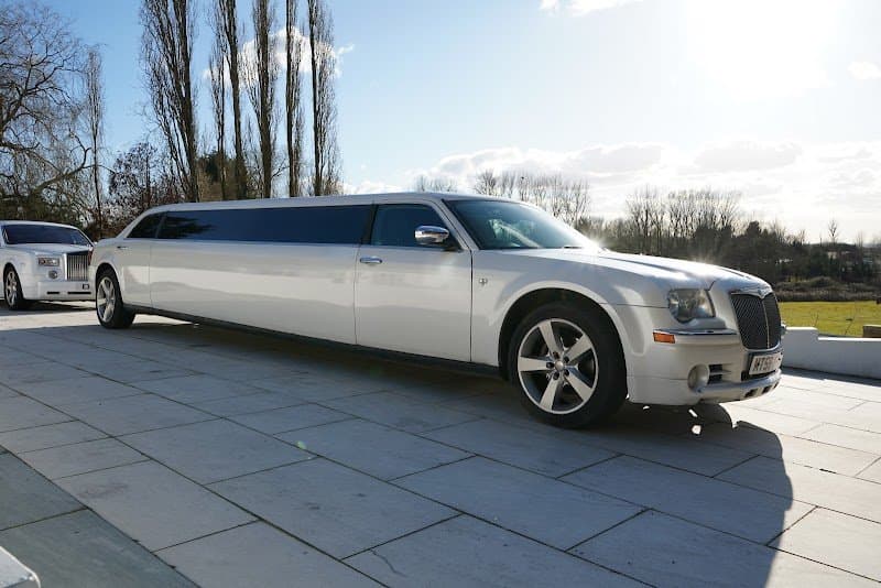 Grand Luxury Chauffeurs - Wedding Car Hire Specialist photo 4