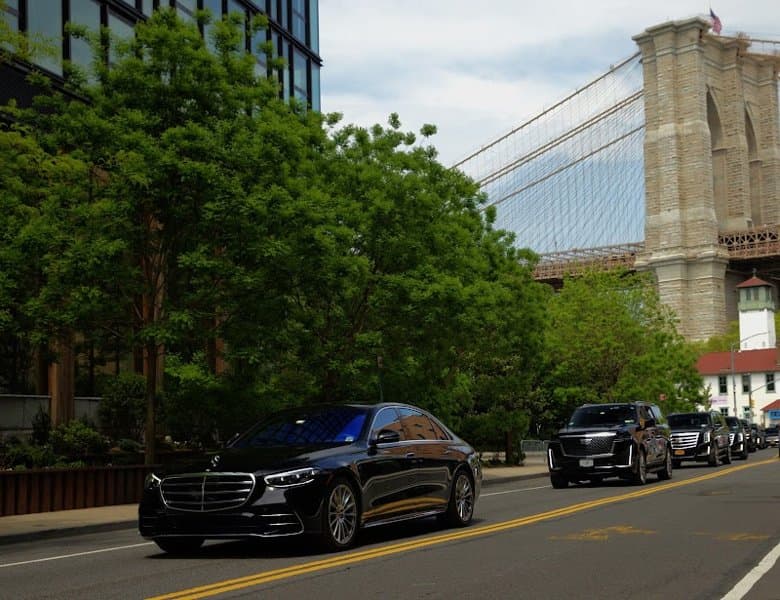 Legends Limousine Worldwide | Best NYC Car Service & Airport Limo Service | Baby Car Seats Available