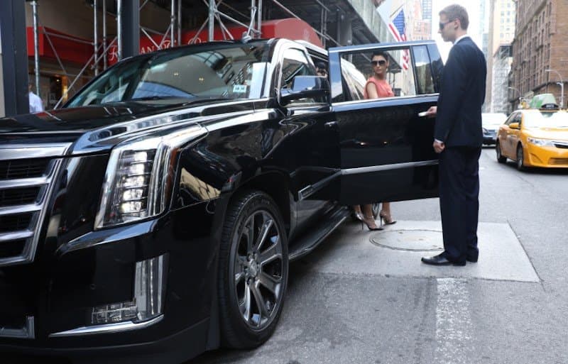 Metro Black Sedans photo 6