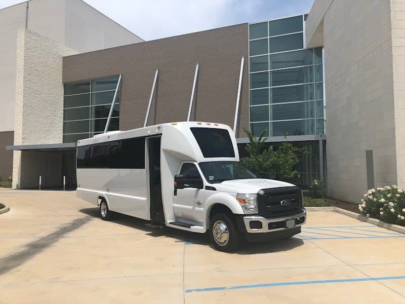 New Star Transportation - Houston Limousine Service