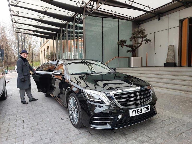 Platinum Cars London - Luxury Chauffeur Service in London photo 4