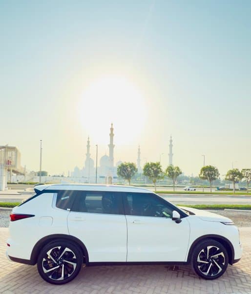 Royal Falcon Limousine Passengers Transportation L.L.C photo 6