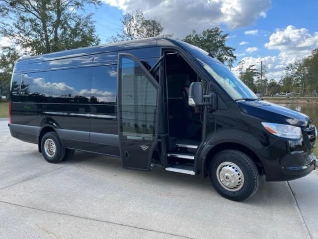 T&A Private Transportation New Orleans - Limousine & Shuttle photo 2