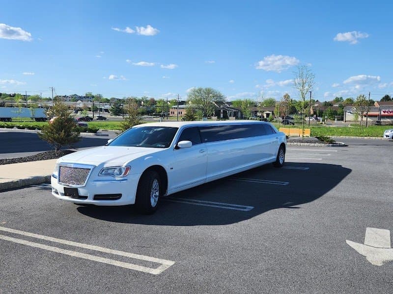 Xpress Elite Chauffeurs | Limousine & Black Car Service photo 4