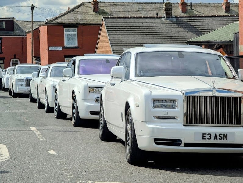 Aj Limos photo 2