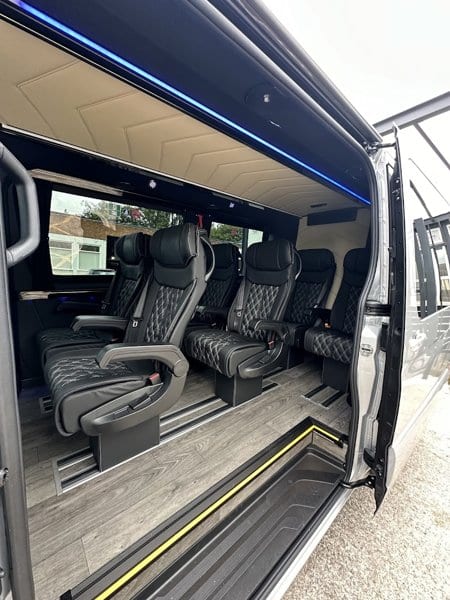 Bristol Executive Cars & Chauffeur Hire photo 5