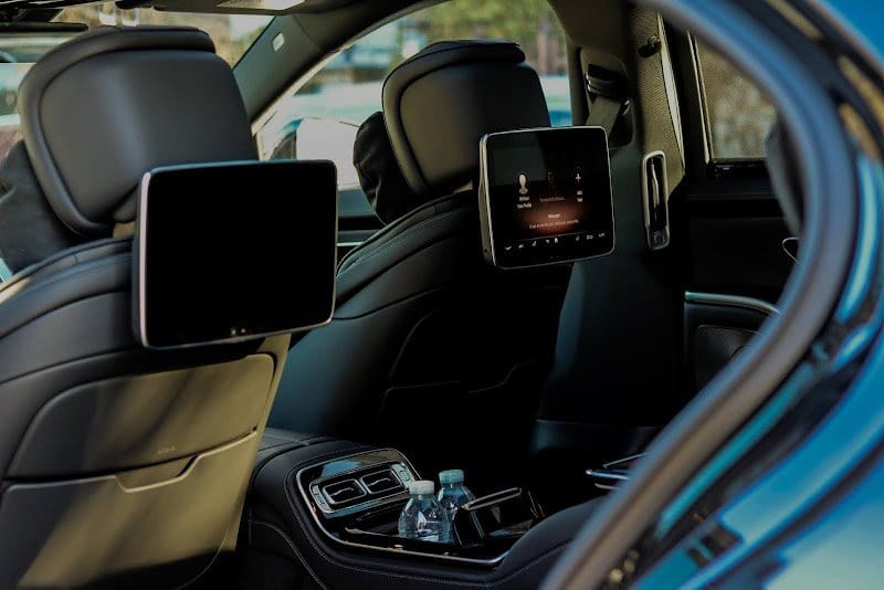 Chauffeur privé à Montréal - Luxuride Québec photo 3