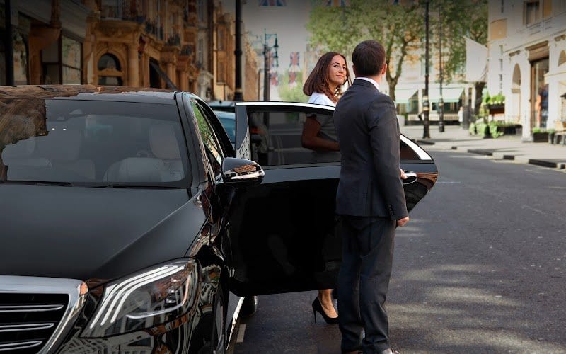 Gulf Luxury Cars - Chauffeur Service Dubai
