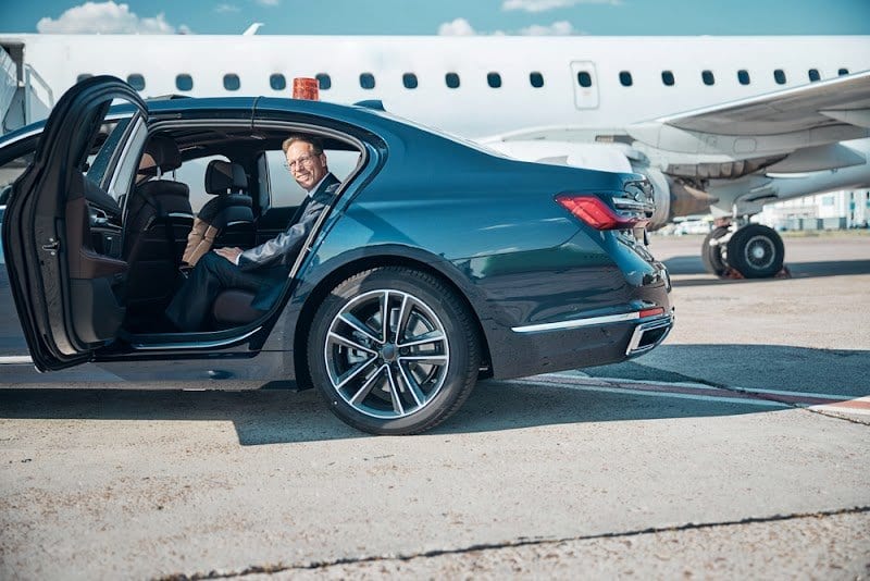Lavish Ride photo 3