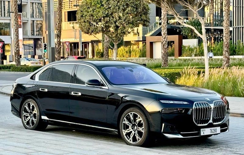 Limo in UAE - Limousines | Luxury Chauffeur services Dubai photo 2