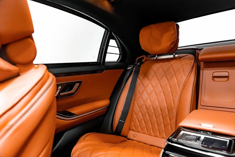 London Luxury Chauffeuring photo 3