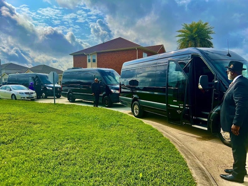 Mansion's Luxury Car Service photo 4