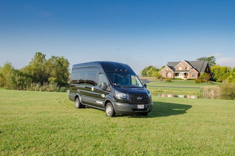 RManVan Limo & Luxury Car Services photo 4
