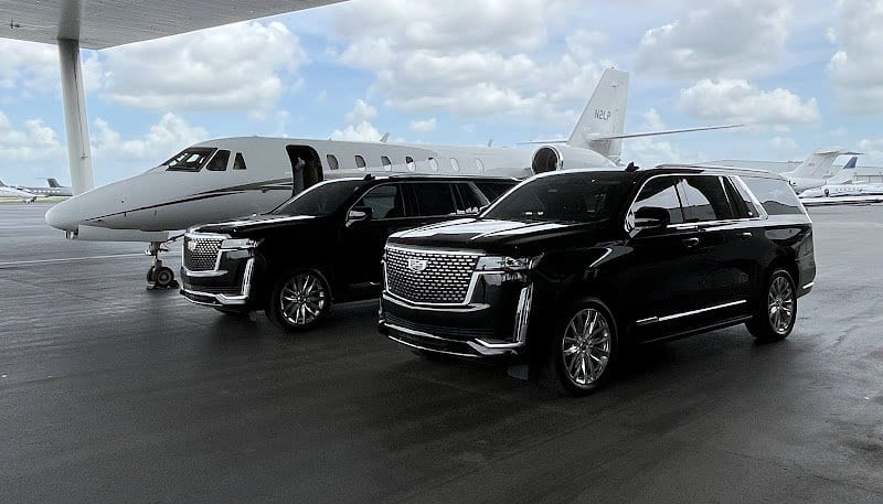TUXEDO Executive Limousine and Car Service of Orlando photo 2